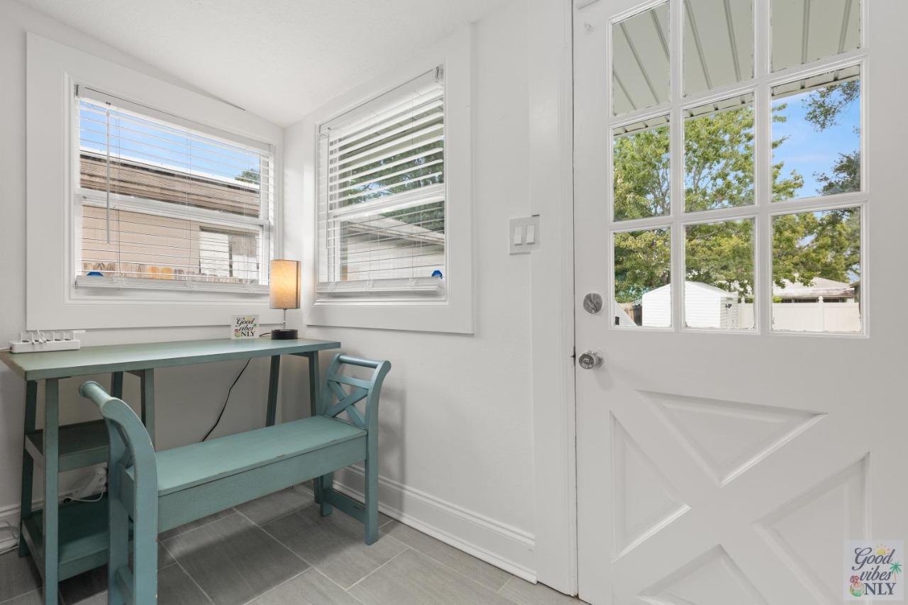The Good Vibes Only Cottage Tampa Exterior foto